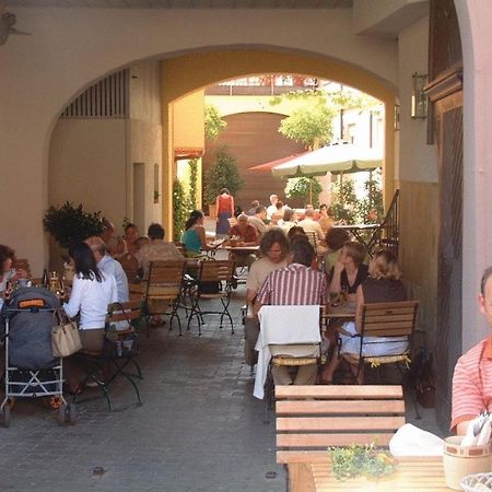 Gasthof Zum Weissen Lamm ซอมเมอร์อาค ภายนอก รูปภาพ